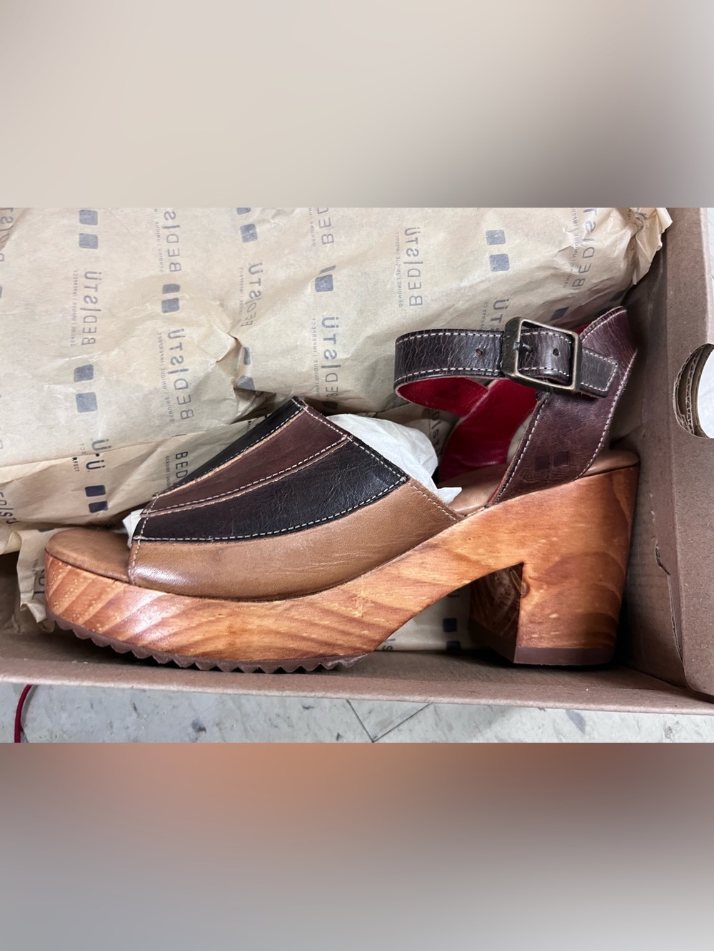 SOLD OUT
Bed Stu Jetsetter Clog Sandals Cold Brew Rustic NEW - Picture 15 of 16
